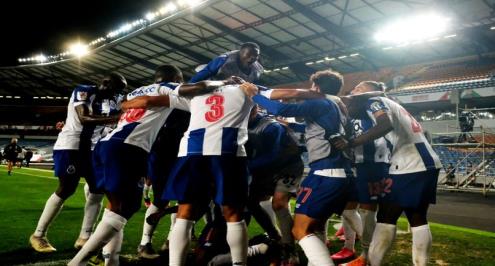 بورتو يعبر بنفيكا ويتوج بلقب كأس البرتغال